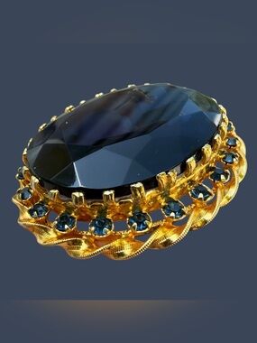 Vintage Striking Montana Blue Glass Large Rhinestone Gold Tone Brooch Austria 2”